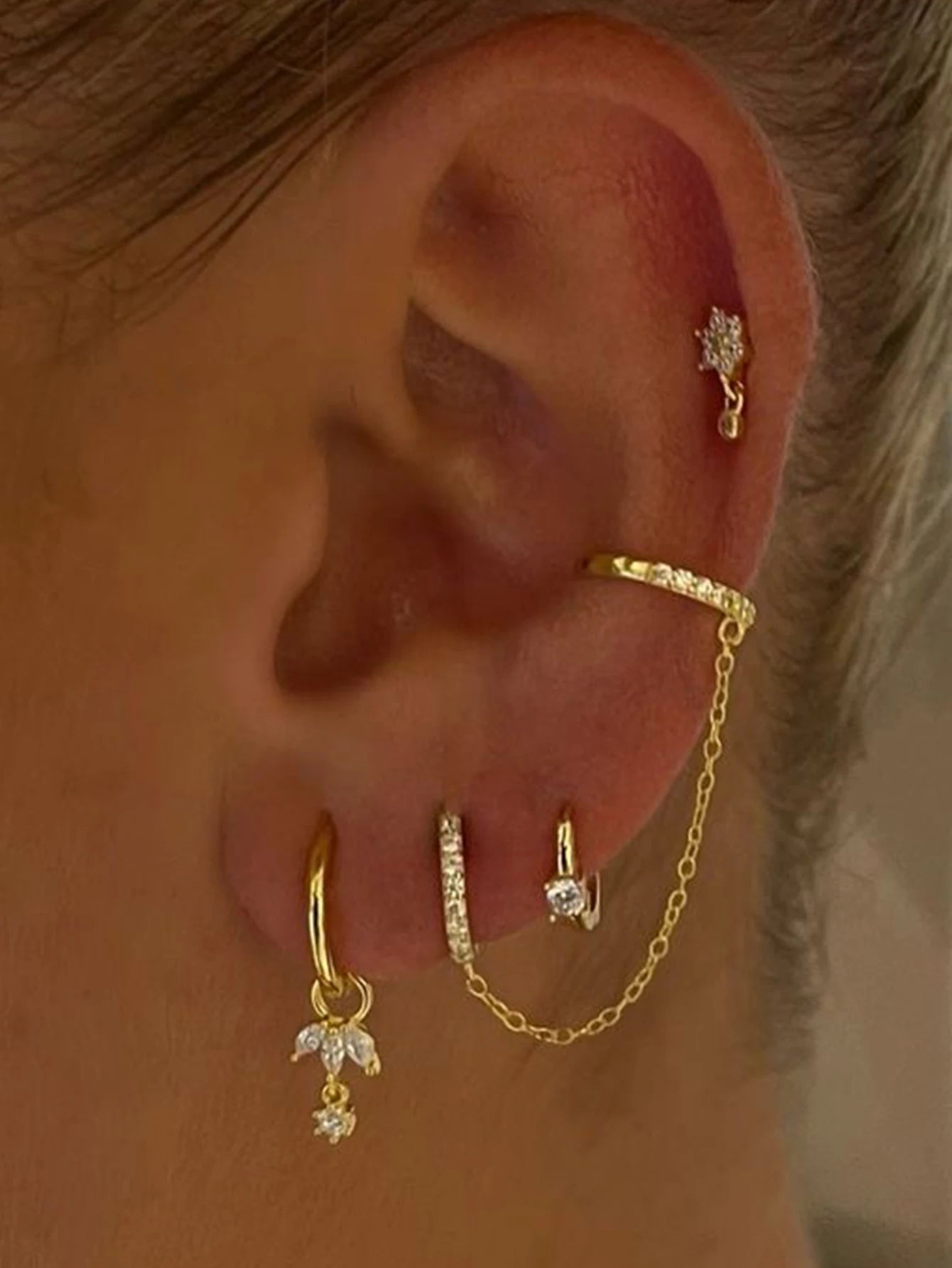 4PCS Retro Women's Earrings Cube Zirconia Maple Leaf Pendant Flower Charm Earnail Set Daily Travel Date Jewelry - Image 1