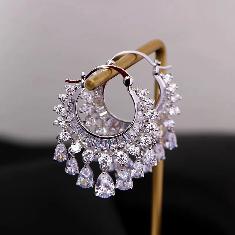 Sparkling Zircon Geometric Droplet Shaped Pendant Earrings, Suitable for Women's Wedding Banquet Accessories Jewelry - Image 1