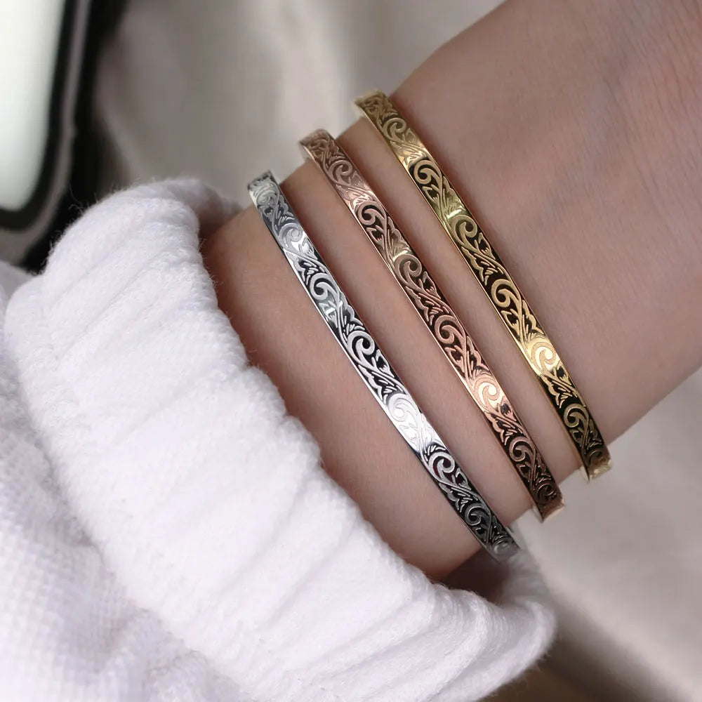 Stainless Steel Jewelry Carved Phoenix Graphic Bracelet Female Bracelet Party Gift - Image 1
