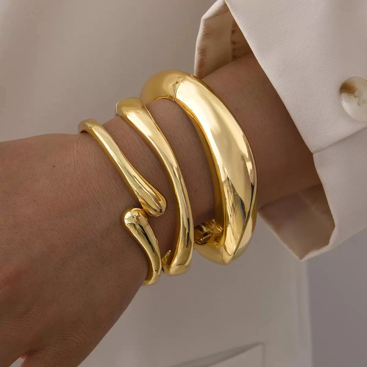 Minimalist Gold Color Chunky Cuff Bangle For Women Elegant Design Open Bracelet Retro Jewelry Accessories - Image 1