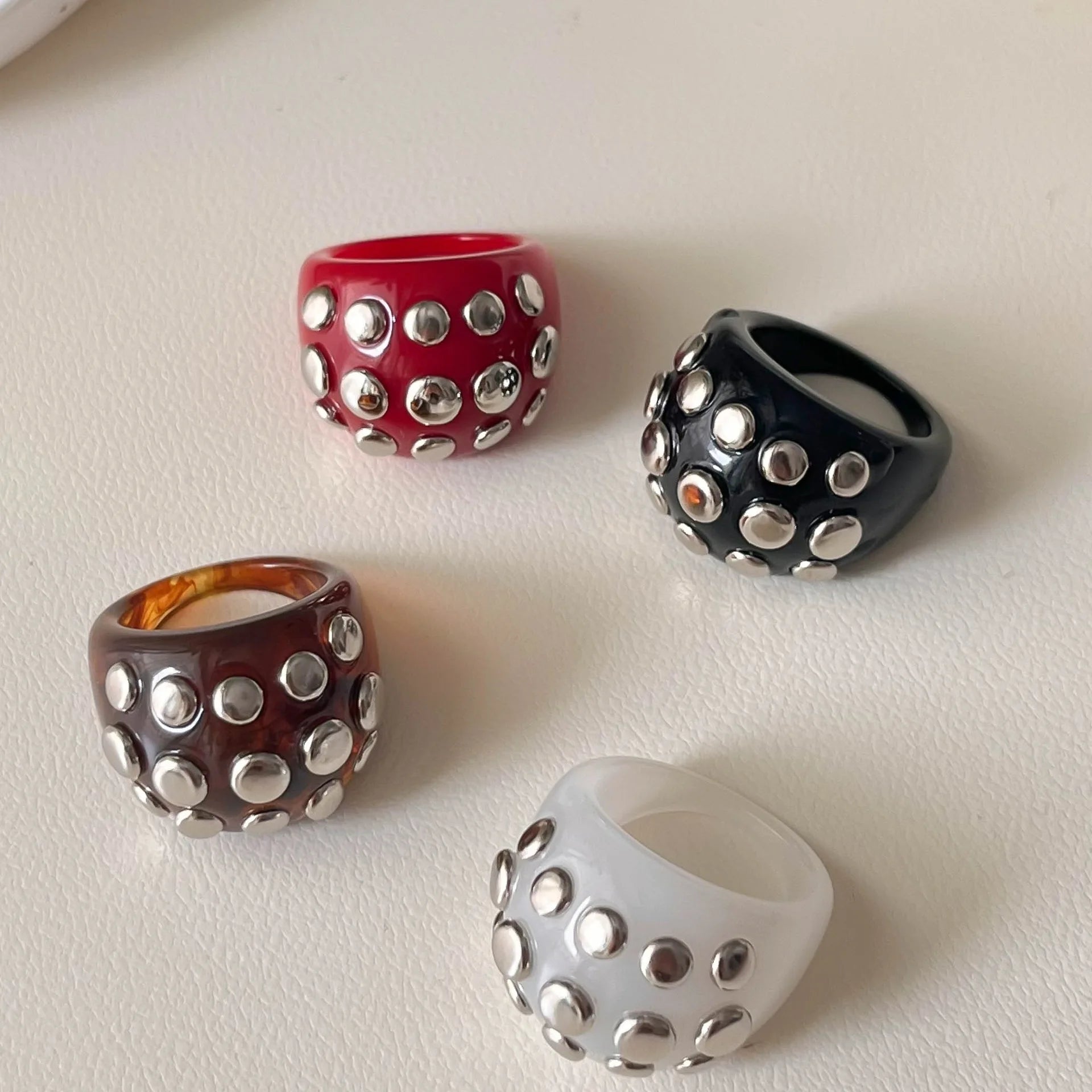 Vintage Rivet Acrylic Chunky Irregular Wide Ring for Women Unique Design Ellipse Shape Ring Set Daily Party Jewelry Gift - Image 1
