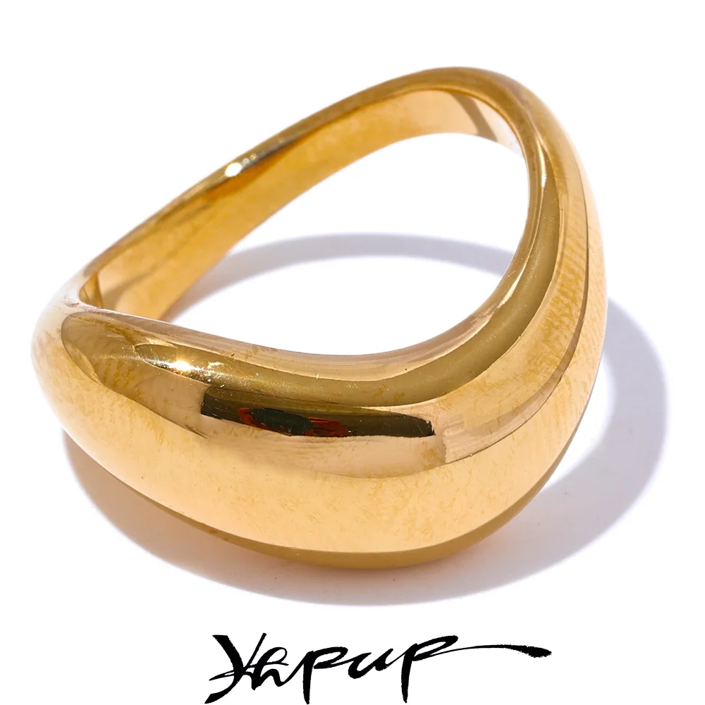 Minimalist Smooth Stainless Steel Metal Geometric Finger Ring Pvd Plated Distinctive Jewelry - Image 1