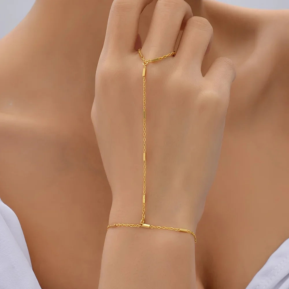 Women's Elegant Style Summer Finger Ring Bracelet, Minimalist Chain Integrated Hand Jewelry Accessory - Image 1