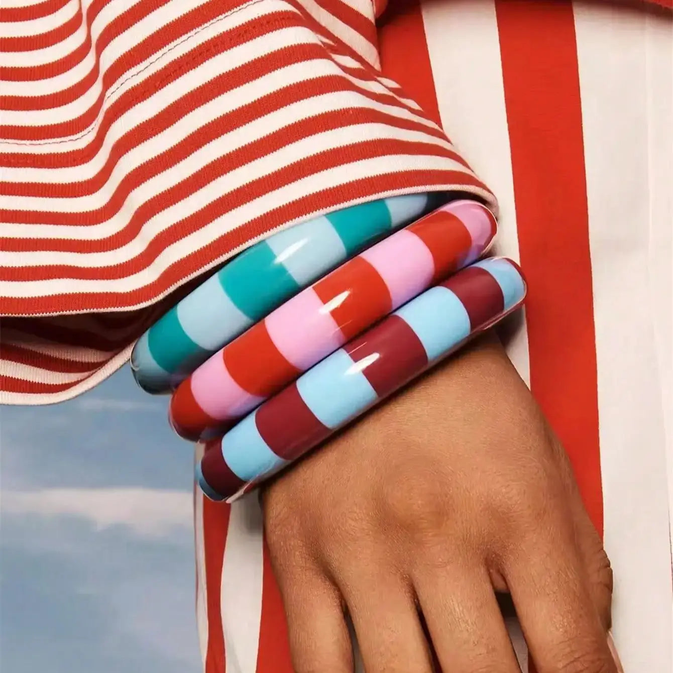 Color-Blocked Striped Resin Bracelet Minimalist Dopamine-Hunting Girl Color Palette Stylish Charm Women's Layered Jewelry - Image 1