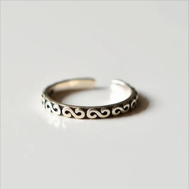 High-quality Personality Silver Jewelry S-shaped Pattern Letter Opening Rings - Image 1