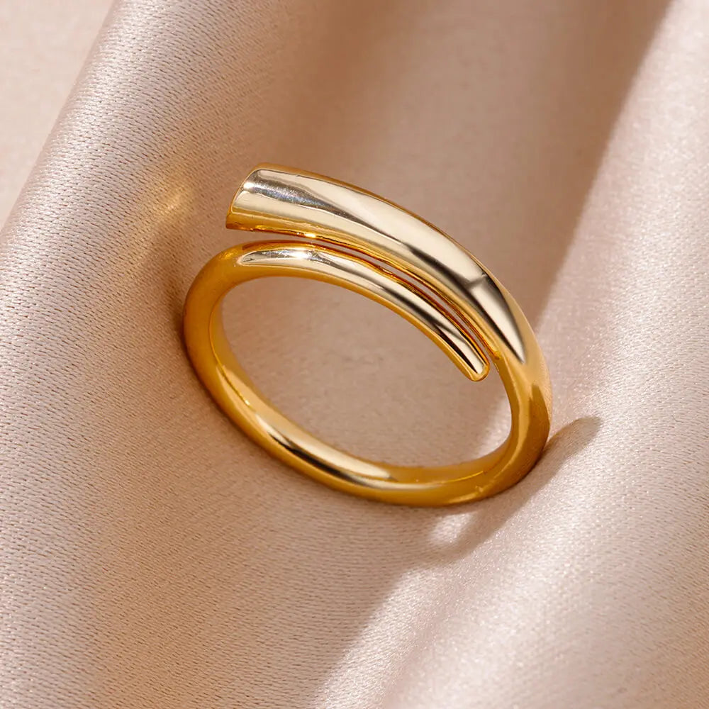 Stainless Steel Rings for Women Aesthetic Sunflower Gold Plated Wedding Couple Ring Jewelry Vintage Accessories