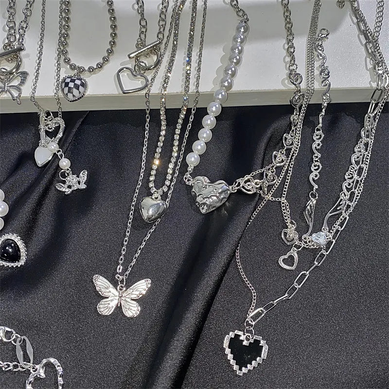 Trendy Hollow Love Heart Shaped Pendant Necklace Chain Shiny Women  Irregular Y2K Jewelry Silver Color Choker Jewelry Gift