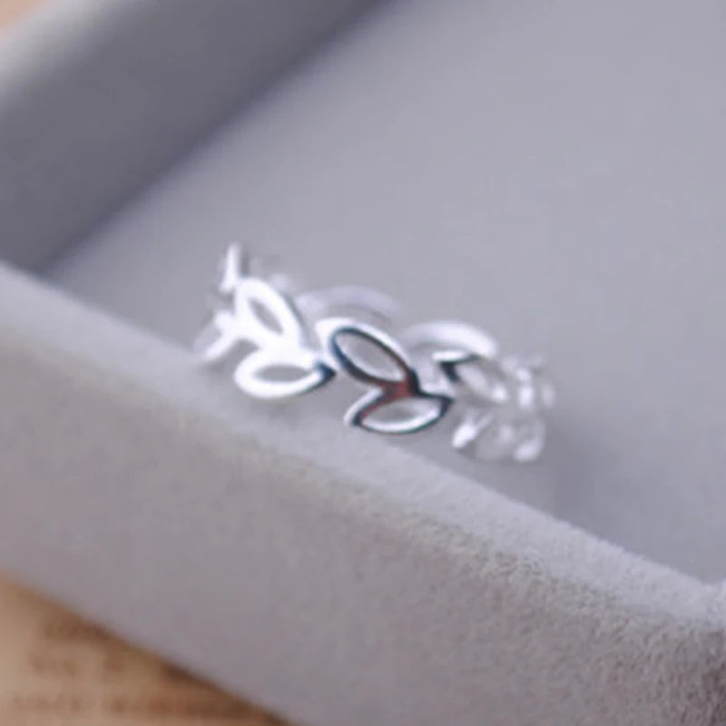 Trendy Shiny Crystal Leaf Ring Minimalist Retro Silver Color Adjustable Opening Rings For Women Party Wedding Jewelry Anillos