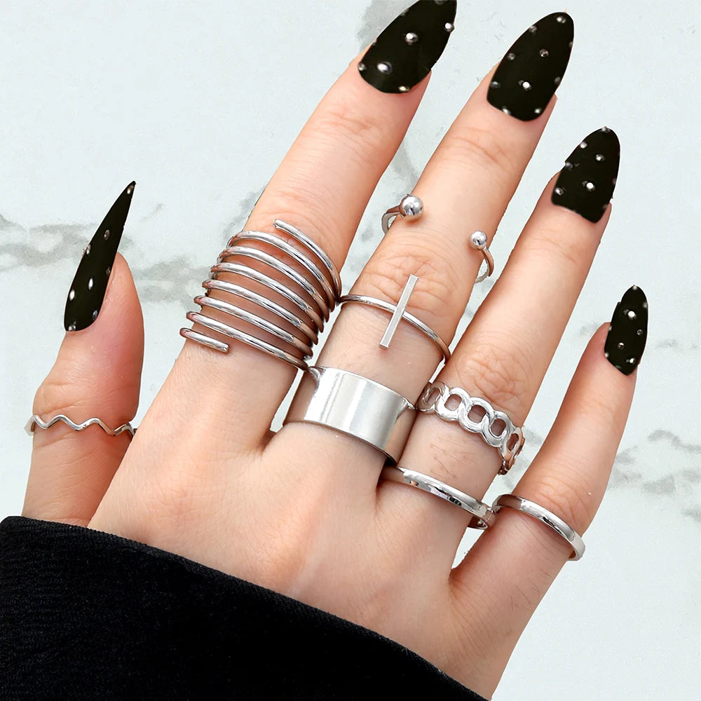 Vintage Gothic Metal Rings Set for Women Girls Geometric Retro Multi Knuckle Joint Finger Ring Personality Snake Trendy Jewelry