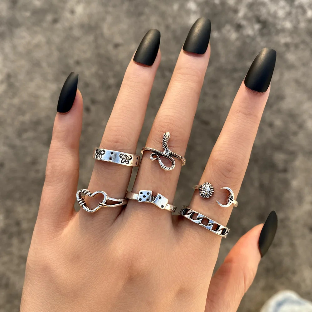 Vintage Gothic Metal Rings Set for Women Girls Geometric Retro Multi Knuckle Joint Finger Ring Personality Snake Trendy Jewelry