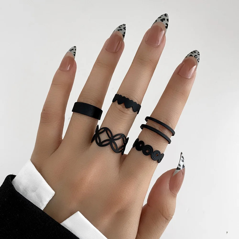 Vintage Gothic Metal Rings Set for Women Girls Geometric Retro Multi Knuckle Joint Finger Ring Personality Snake Trendy Jewelry