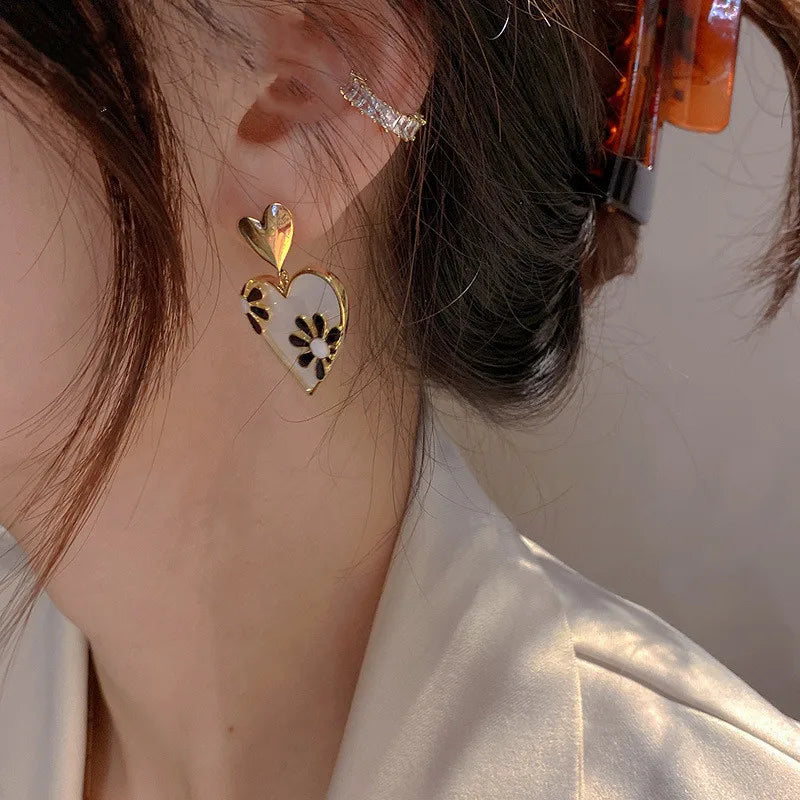 Vintage National Style Leopard Print Flower Double Heart Earrings for Women Girl Bridal Wedding Jewelry Gift Party