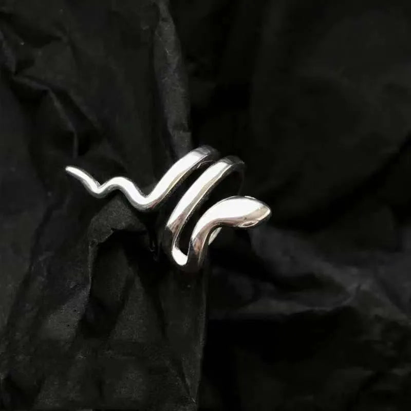 Vintage Water Drop Zircon Tassel Snake Shaped Ear Cuff Without Piercing Clip Earrings for Women Punk Chain Ear Clip Jewelry Gift