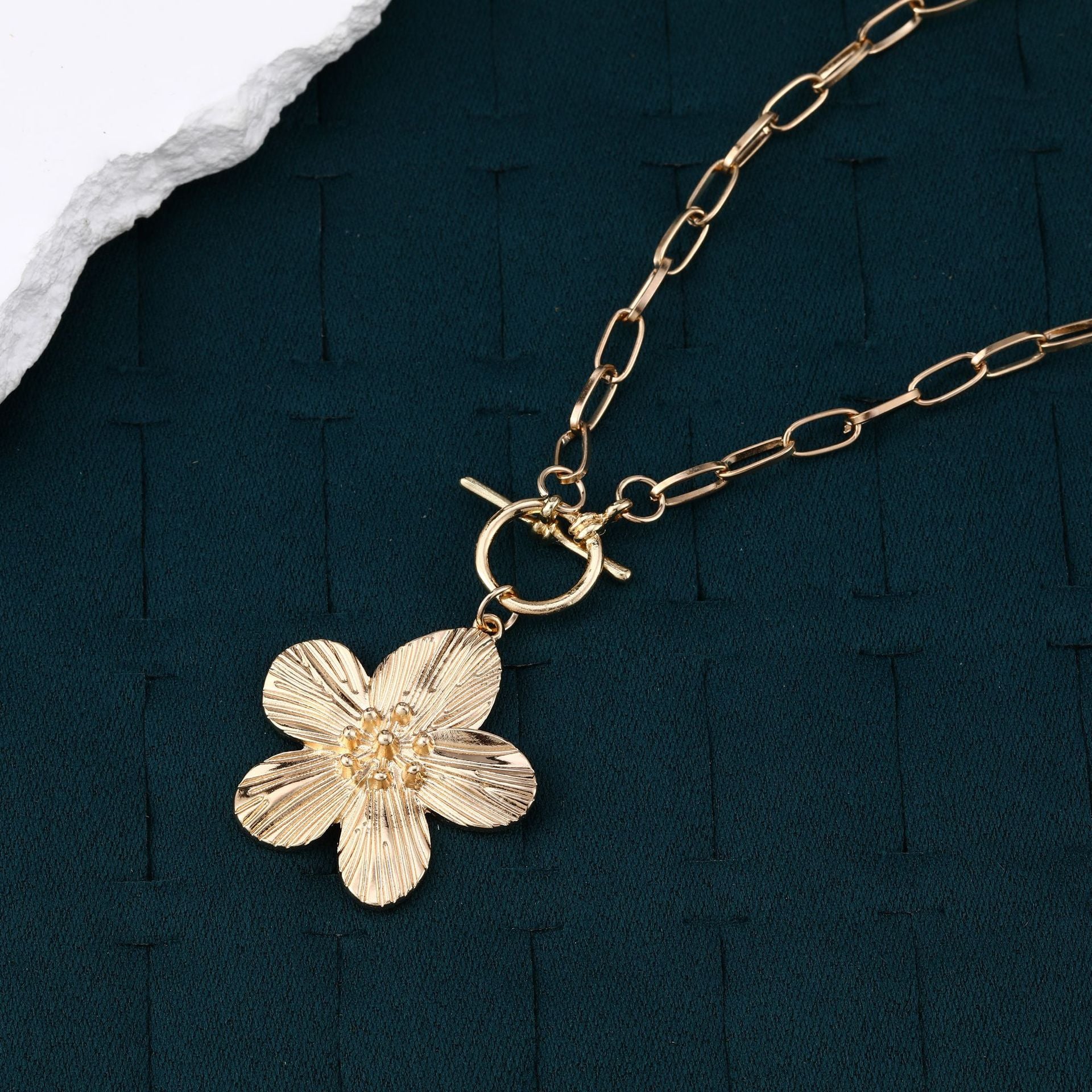 Flower Pendant Necklace for Women, Zinc Alloy Floral Design with Mixed-Link Chain, Two Style Options - Product view 1