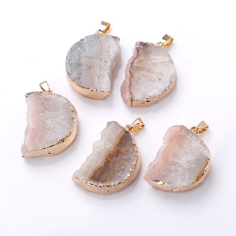 100% Natural Cure Crystal Pink Quartz Crystal Pendant 5pcs Crystal Irregular Stone Pendant Drusy Sliced Moon White Blue Crystal