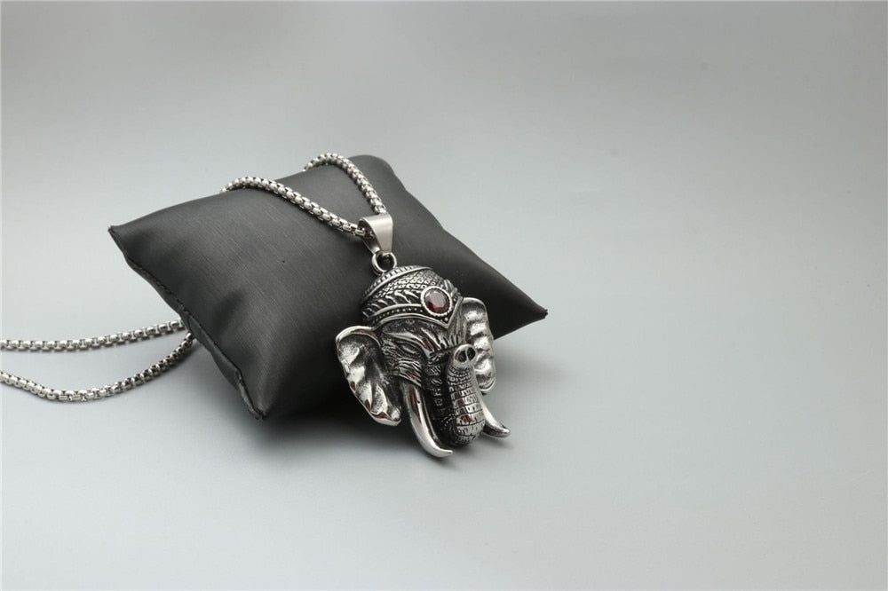 100% Stainless Steel Vintage Distressed Red Zircon Mascot Elephant Elephant God Buddha Titanium Steel Pendant Necklace