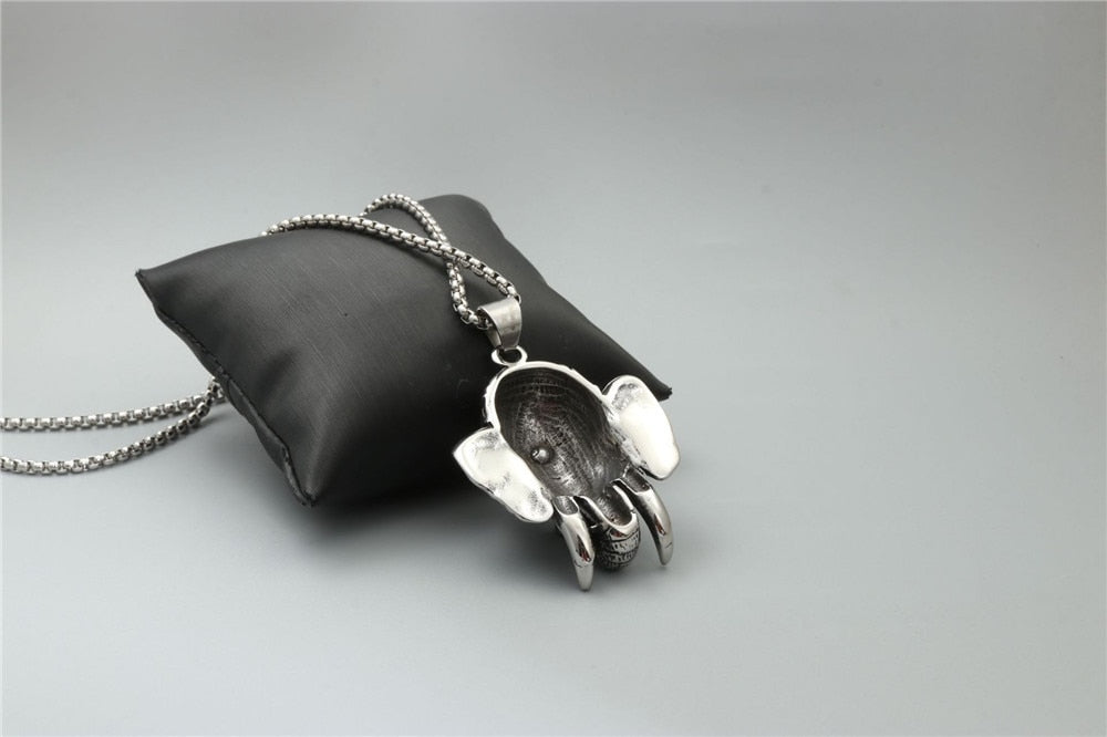 100% Stainless Steel Vintage Distressed Red Zircon Mascot Elephant Elephant God Buddha Titanium Steel Pendant Necklace