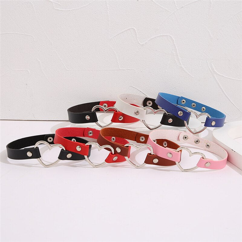 17KM Sexy Punk Gothic PU Leather Heart Choker Necklaces For Women Vintage Statement Collar Necklace Wedding Jewelry Gift