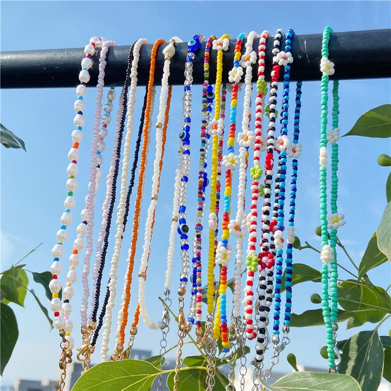 17KM Trendy Bead Strand Beaded Choker Necklace For Women Bohemian Colorful Handmade Short Daisy Pearl Necklace Collar Jewelry