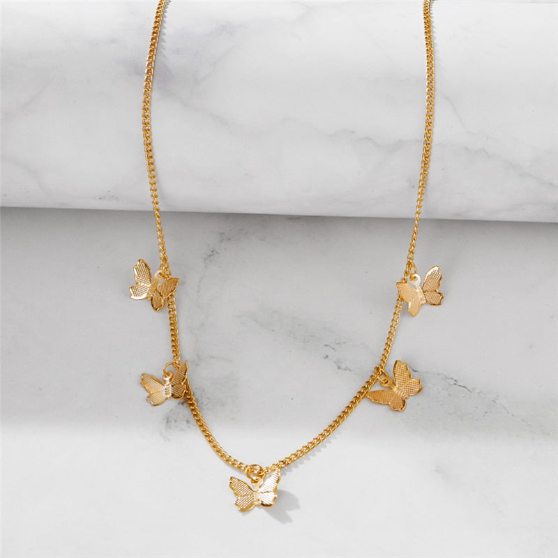 17KM Vintage Gold Butterfly Choker Necklace for Women Chic Insect Star Charm Choker Necklaces Boho Summer Jewelry