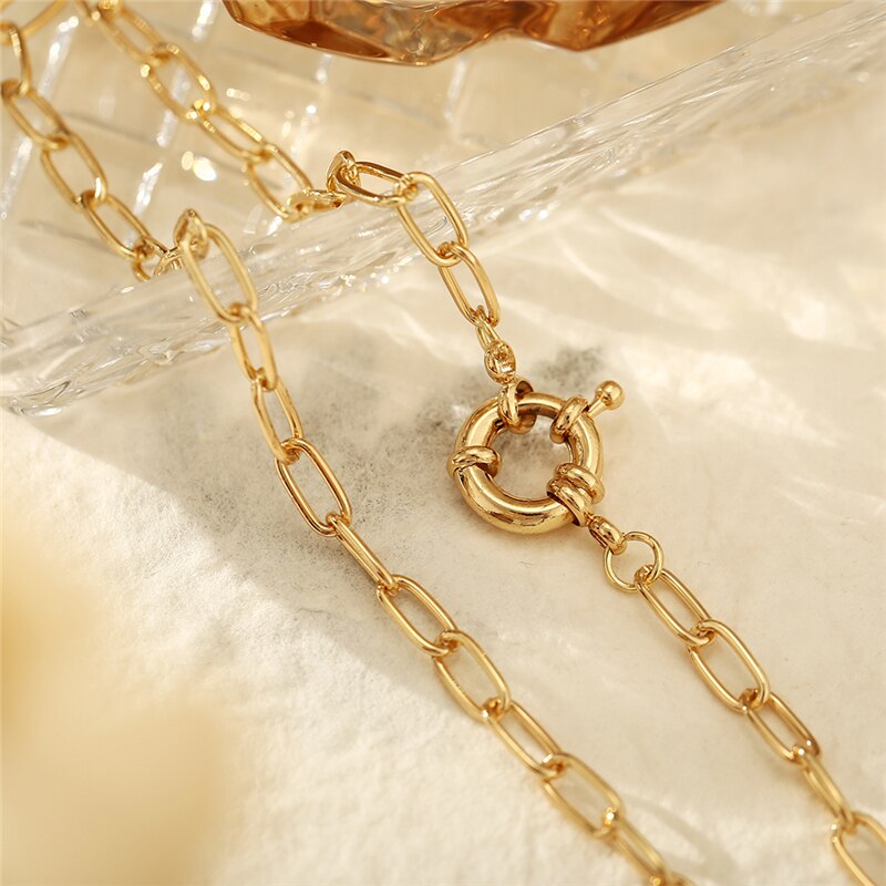 17KM Vintage Gold Irregular Circle Chain Pendant Necklaces For Women Lock Coin Pendant Necklace Party Jewelry Gifts