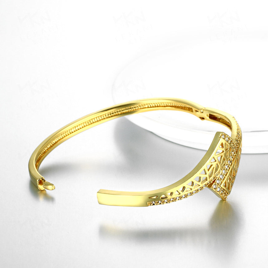 18K Yellow Gold Fashion Openwork Set Zircon Alloy Bracelet Europe and America Trendy Style Bangles Geometric Type Fine Jewelry
