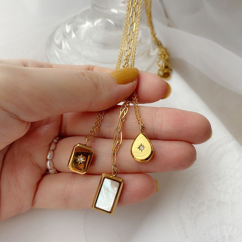 1PC Gold Bricks Pendant Necklace 18K Gold Plated White Mother Oyster Choker Color Retention Clavicle Chain Jewelry
