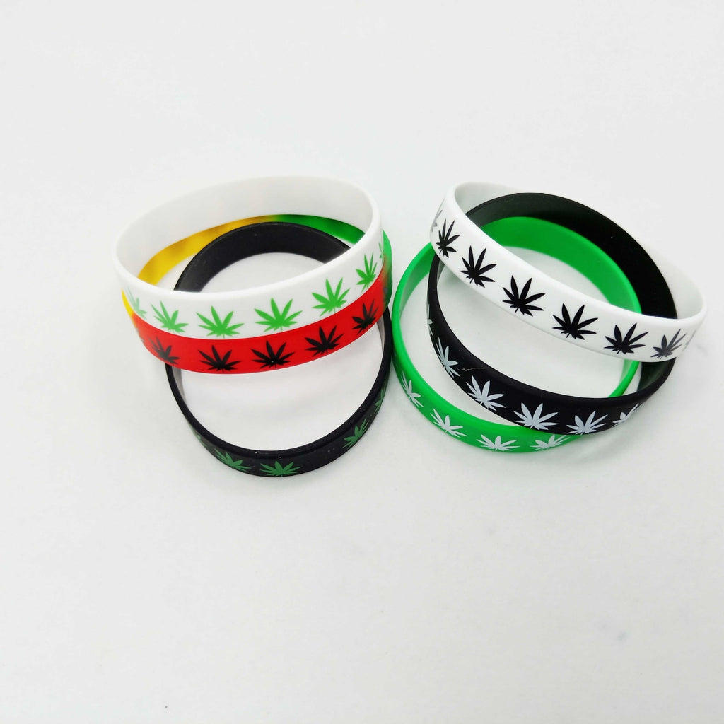 1PCs    Hemp Bracelets Trendy Maple Leaf Silicone Rubber Band Wristbands Hand Bangle Men Women Jewelry Gifts