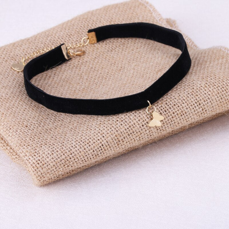1Pc  Cute Insect Butterfly Pendant Black Korea Velvet Rope Choker Collar Necklace Female Collier Bijoux Girls Gift