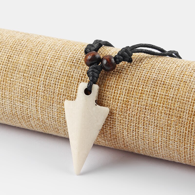 1Pcs Imitation Yak Bone Large Arrow Shark Tooth Teeth Pendant Necklace Surfer Necklace Adjustable Gift