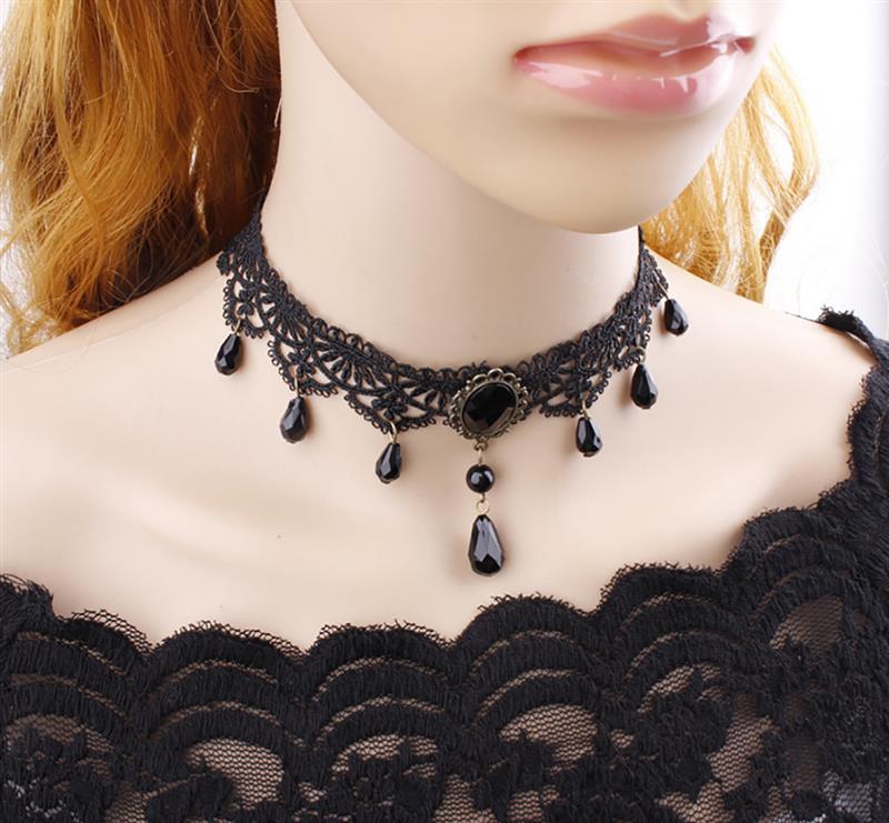1pc Sexy Women's Gothic Choker Necklace Retro Gothic Crystal Decor Lace Necklace Clothing Accessories For Party Dress Up