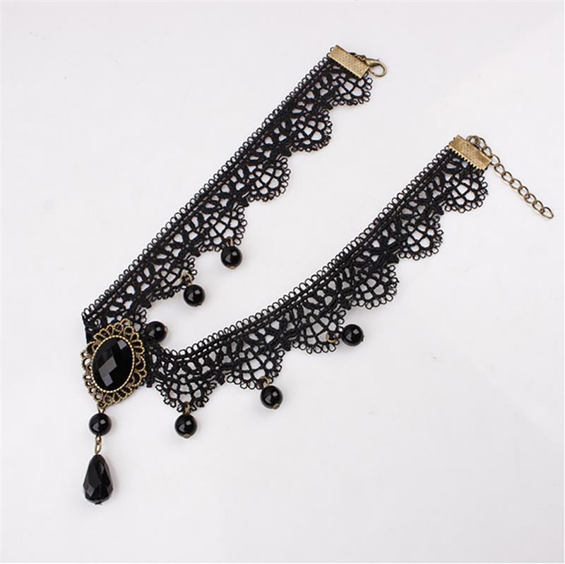 1pc Sexy Women's Gothic Choker Necklace Retro Gothic Crystal Decor Lace Necklace Clothing Accessories For Party Dress Up