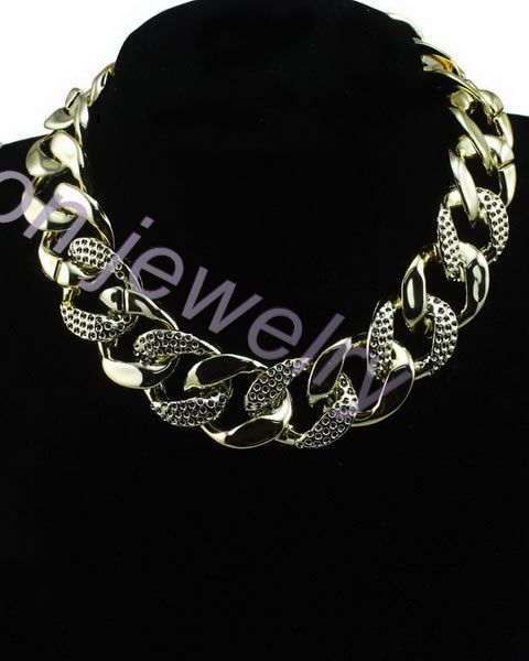 2.5cm Short Acrylic Fahsion Women Choker Necklace