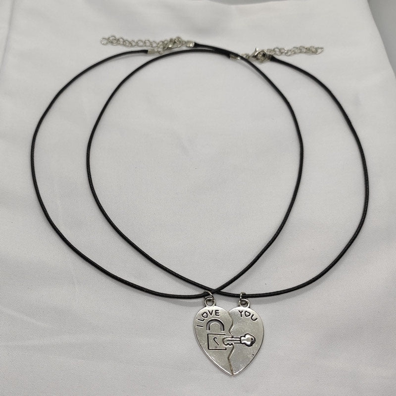 2 PCs/Set Couple Necklace for Women and Men Silver color Heart Pendant Paired Necklace Necklace Gifts for Women