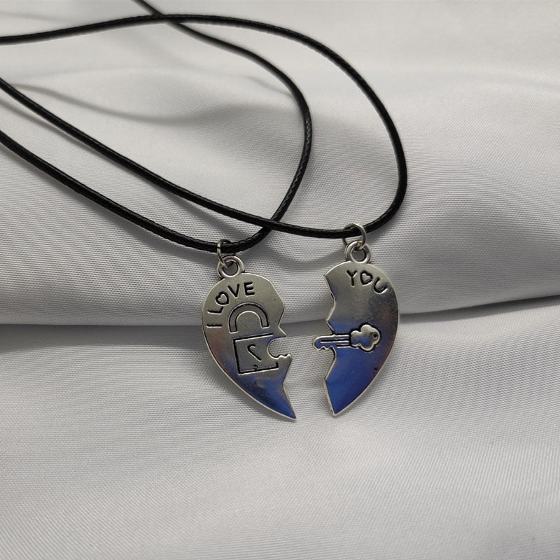 2 PCs/Set Couple Necklace for Women and Men Silver color Heart Pendant Paired Necklace Necklace Gifts for Women