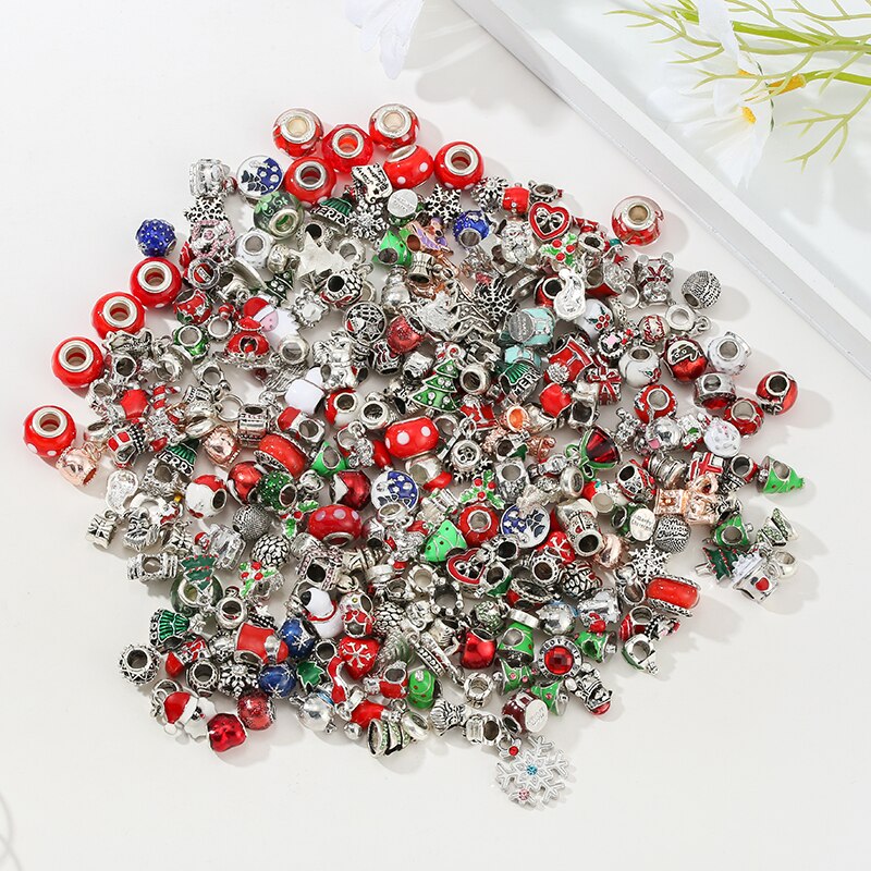 200Pcs Christmas Series Silver Plated Charm Beads Pendant Different Types of Charms Shipped Randomly 2022 Xmas Gift Accessories