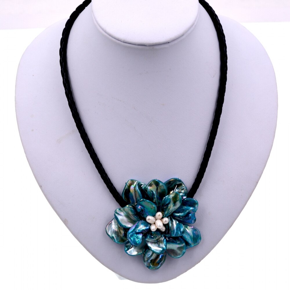 2021 Europe brand  White Pearl and Turquoises baroque shell flower pendant necklace female vintage jewelry