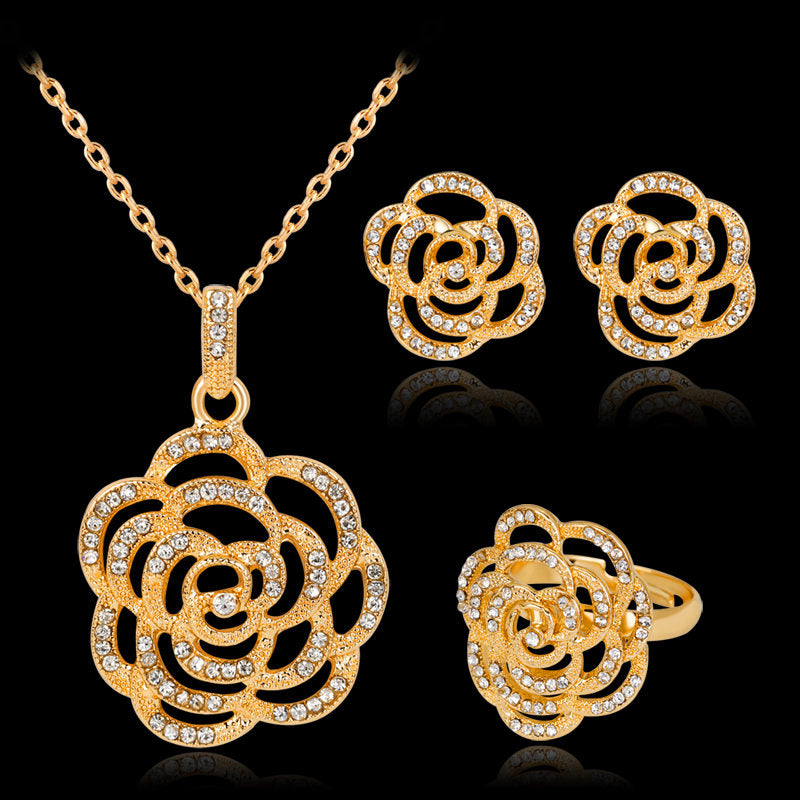 2020 Limited Jewelry 2020 Rhinestone Flower jewelry sets European And American Wind Rose Crystal Alloy necklace set