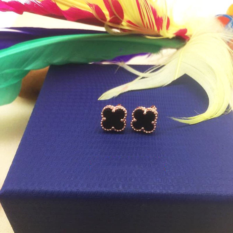 2020 New fashion 3 Colors Lucky Clover Stud Earrings For Women Rose gold/Gold/Silver Color Cute Earring Fashion Jewelry for Girl