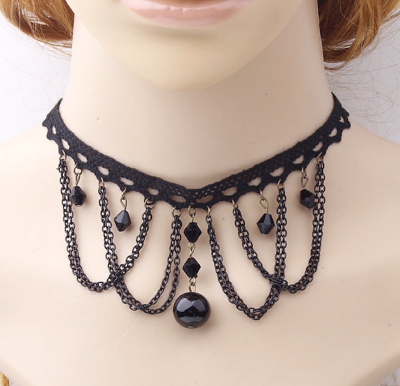 Choker Nacklace, Fascigirl Elegant Lace Gothic Tattoo Choker Collar  Necklace Chain with Rhinestone Pendant for Girls Women Ladies Teens for  Wedding Party(Black) 