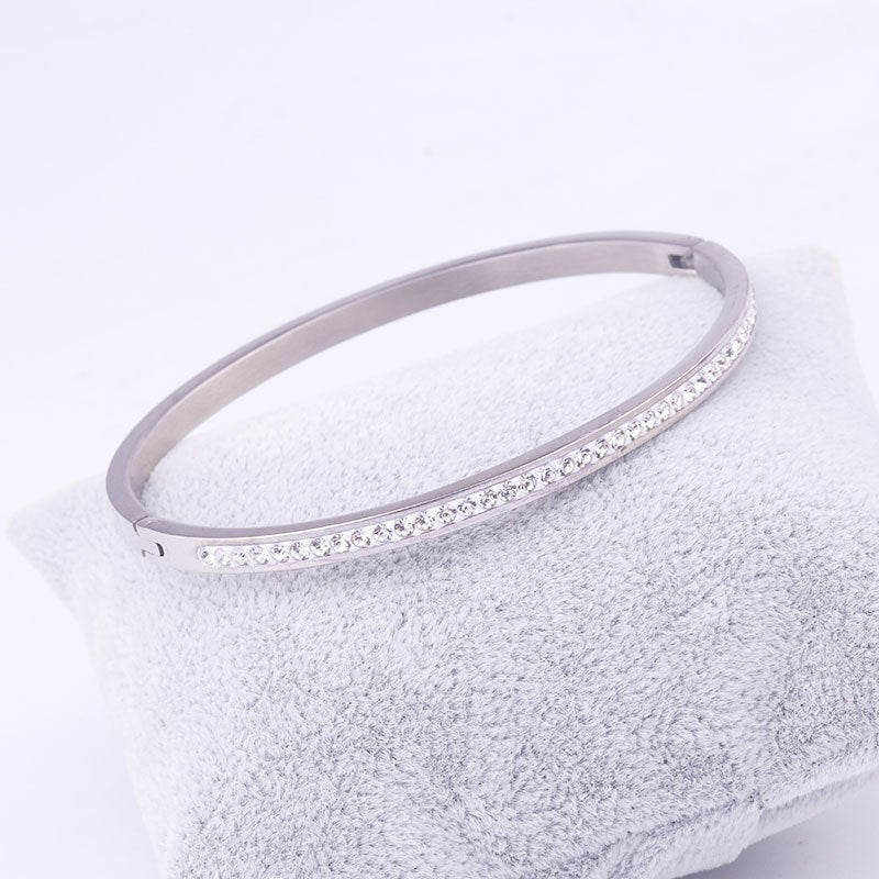 2020 Hot European Simple and creative women bracelet bracelet fashion jewely Crystal from Austrian for Women Party