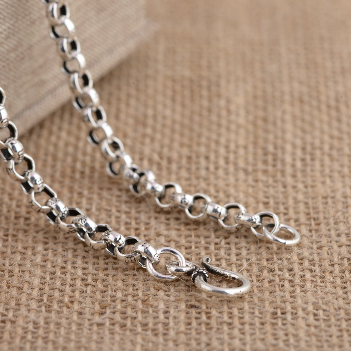 2020 Hot Sale Bracelet Kehribar Retro Jewelry S925 Pure Necklace Archaize Process Simple Ring Thimble Six Words Couples