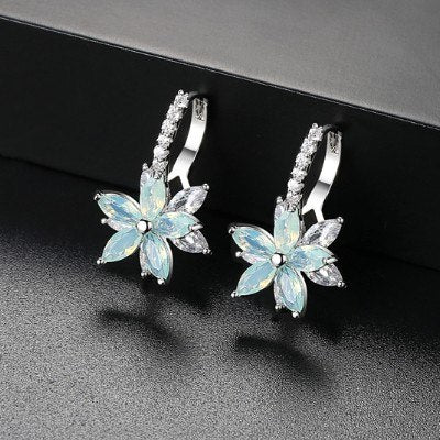 2020 NEW Europe 4 Colors Crystal from Austrian Simple Zircon Flower Earrings earrings for Women and female Fine jewelry