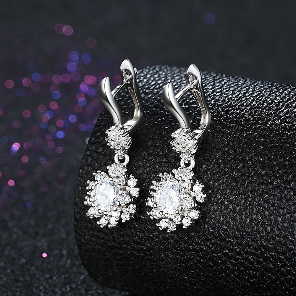 2020 New Arrival luxury AAA Zircon 925 sterling Silver Stud Earrings for Women Snowflake Trendy Party fine jewelry