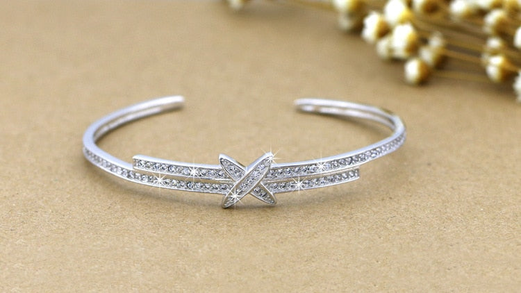 2020 New Crystal from Swarovski European and American classic fashion cross X letter bracelet adjustable Fit Women and female