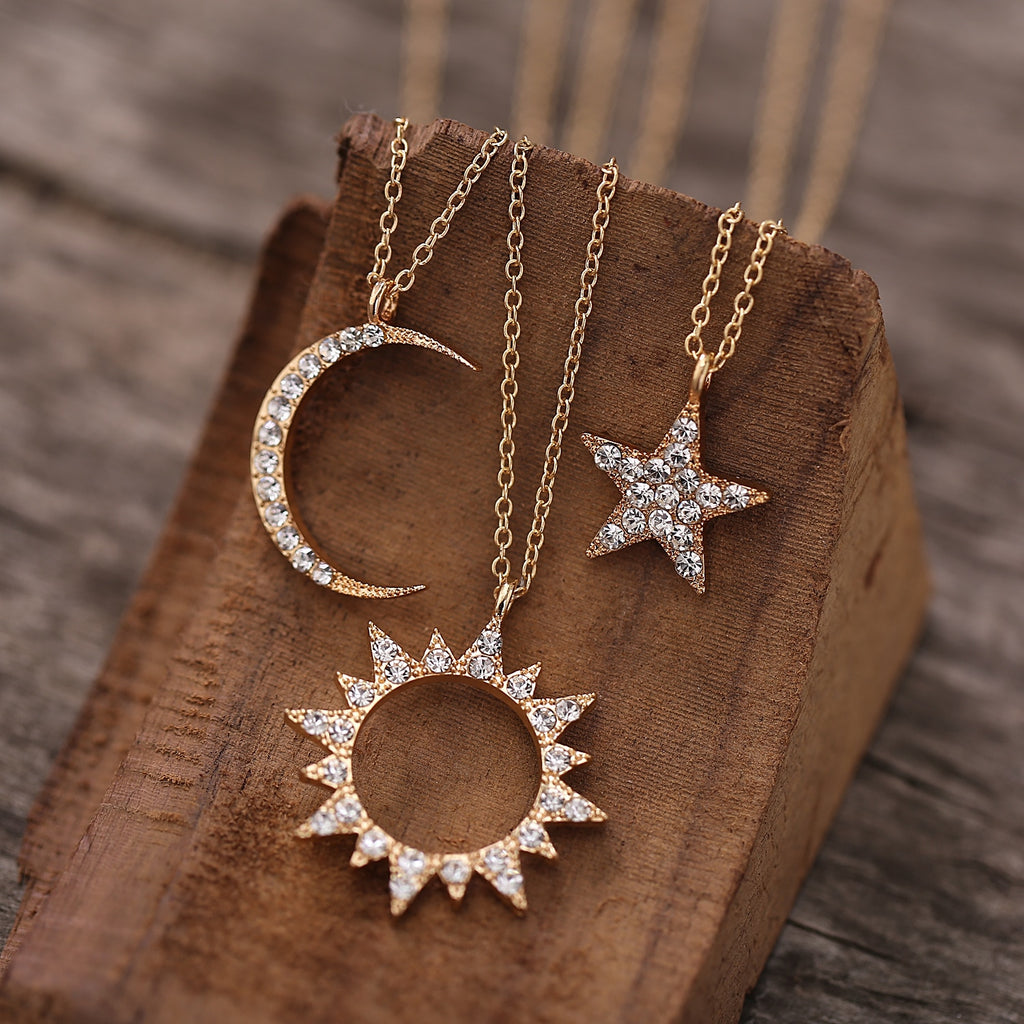 2021 Golden Star Pendant Necklace Women's Moon Sun Necklace Jewelry Ladies Simple Pentagram Gift