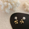 2022 Korean Design Jewelry Exquisite White Shell Flowers Golden Hollow Leaves Elegant Female Earrings