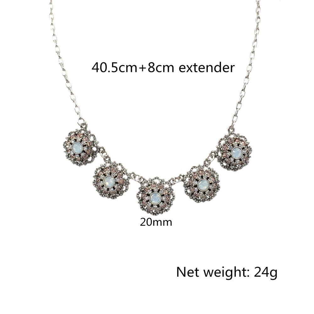2022 Trend Bohemia Rhodium Color Plating Light Peach Mint Round Floral Five Pendant Statement Necklace For Women Party Deco