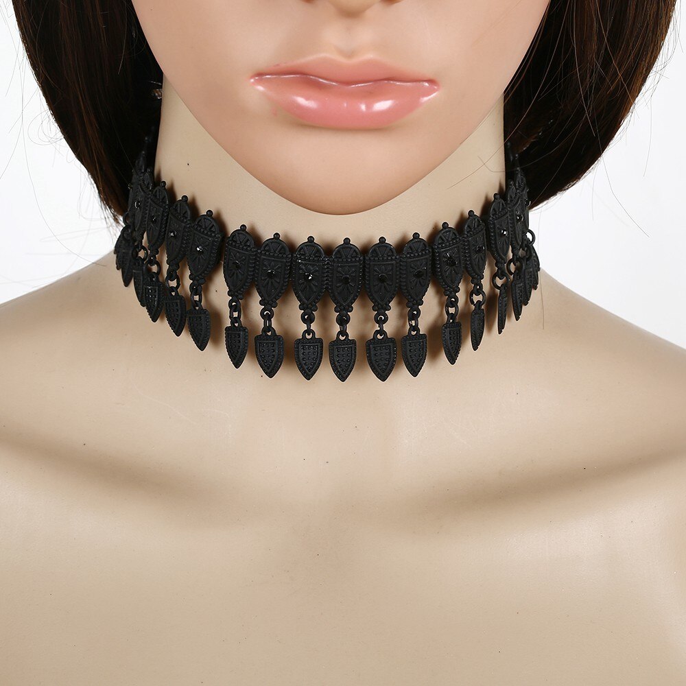2021 Vintage Rhinestone Choker Necklace for Women Boho Ethnic Style Retro Carved Neck Chokers Maxi Necklace Collares