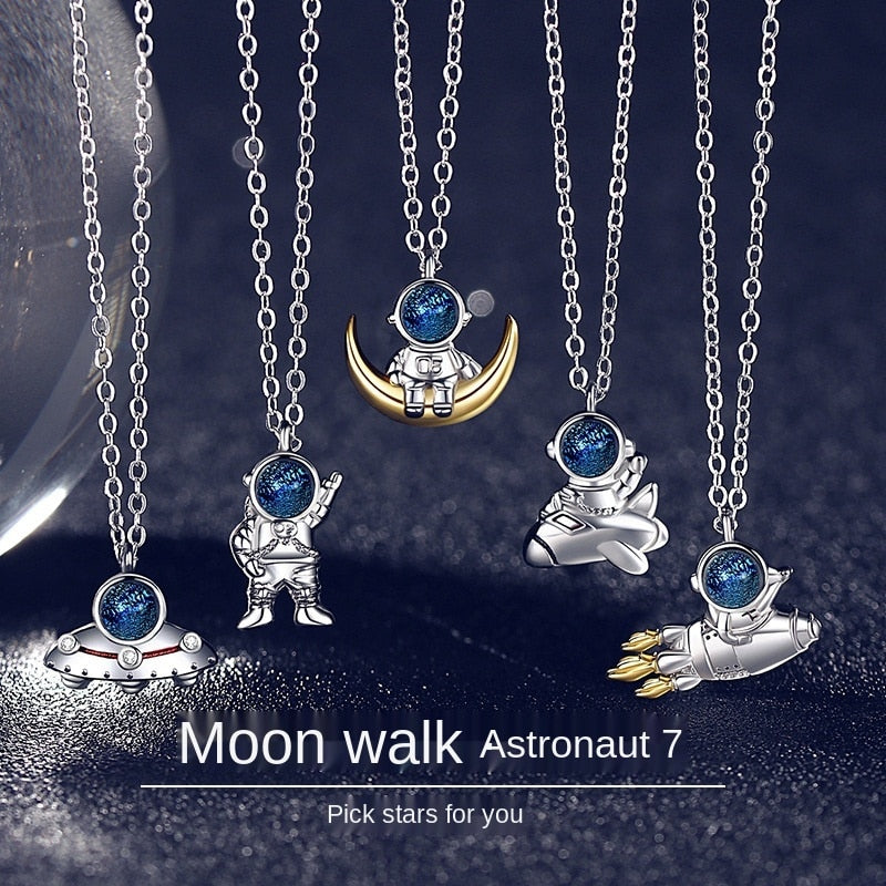 2021 Creative Starry Sky Design Astronaut Necklace Female Roaming Space Clavicle Chain Female Summer All-match Jewelry